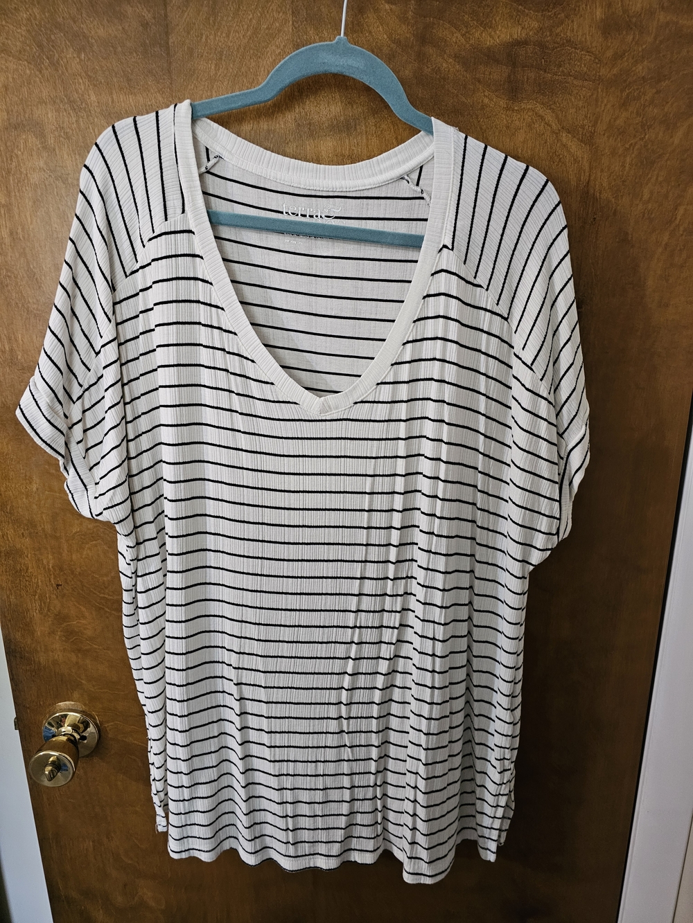 Terra & Sky Cream and Black Striped V-Neck Short Sleeve Tee